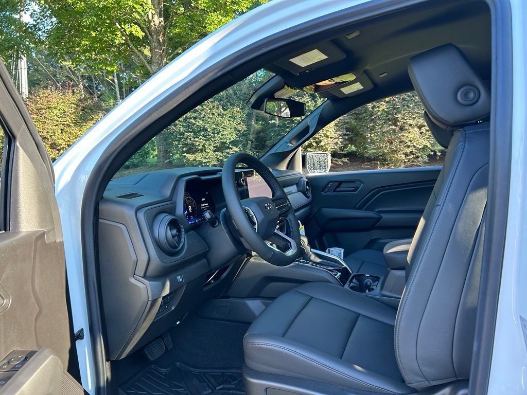 New 2026 Chevrolet Colorado Trail Boss AWD/4WD image 39