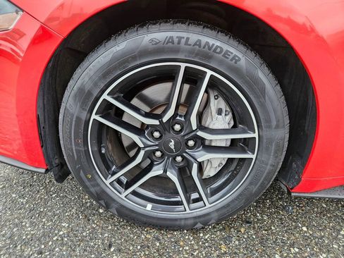 Used 2018 Ford Mustang GT Premium image 19