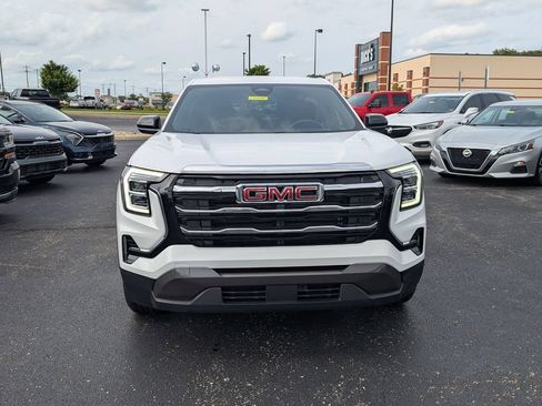 Used 2026 GMC Terrain Elevation FWD image 2