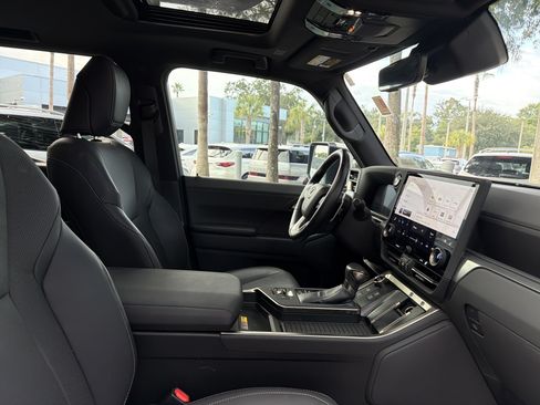 Used 2024 Lexus GX 550 w/ Accessory Package (Z1) AWD/4WD image 43