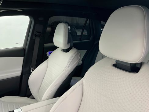 New 2026 Mercedes-Benz GLC 300 4MATIC image 16