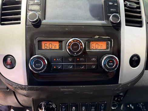 Used 2017 Nissan Frontier PRO-4X w/ Pro-4x Graphics Package AWD/4WD image 38