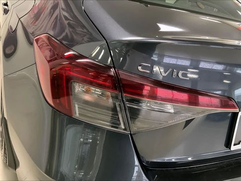 Used 2025 Honda Civic Sport image 30