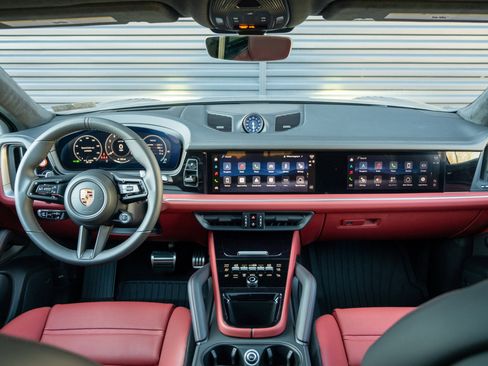 New 2026 Porsche Cayenne GTS image 24