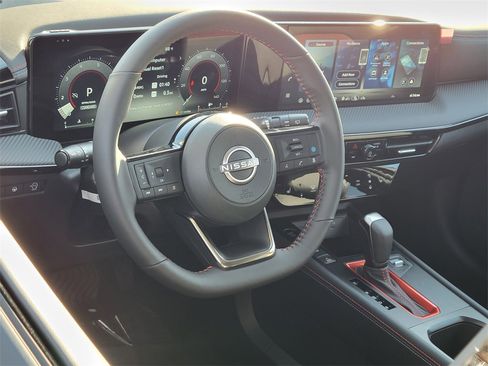New 2026 Nissan Kicks SR w/ SR Premium Package image 4