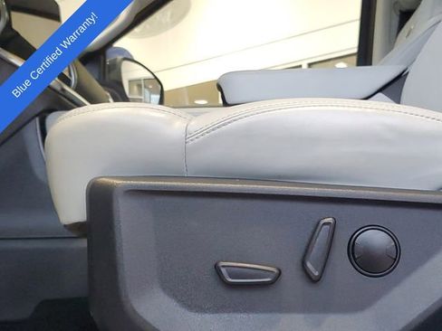 Certified 2025 Ford Expedition Platinum image 7