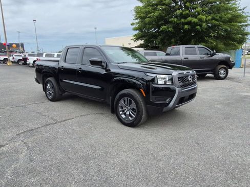Used 2025 Nissan Frontier SV w/ Tow Package RWD image 8
