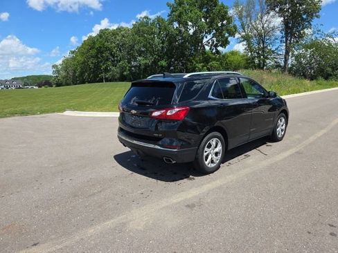 Used 2019 Chevrolet Equinox LT w/ LT True North Edition AWD/4WD image 7