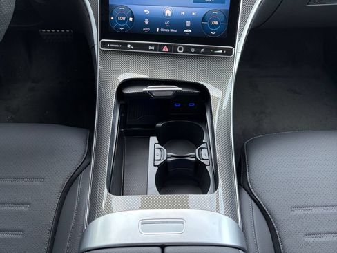 New 2026 Mercedes-Benz C 300 4MATIC Sedan image 12