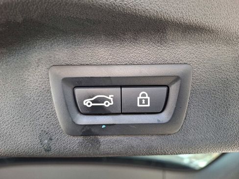 Used 2023 BMW X7 xDrive40i w/ Premium Package image 31