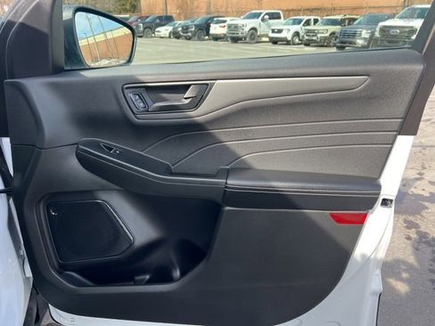 Used 2023 Ford Escape Active image 10