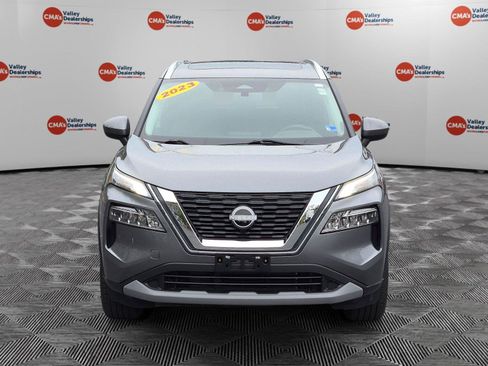 Used 2023 Nissan Rogue SV w/ SV Premium B Package AWD/4WD image 2