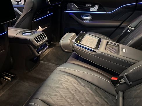 New 2026 Mercedes-Benz Maybach GLS 600 4MATIC image 19