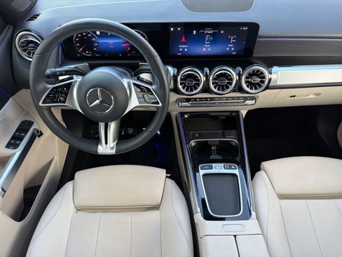 Certified 2026 Mercedes-Benz GLB 250 4MATIC image 30