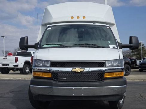 New 2025 Chevrolet Express 3500 w/ Power Convenience Package RWD image 14