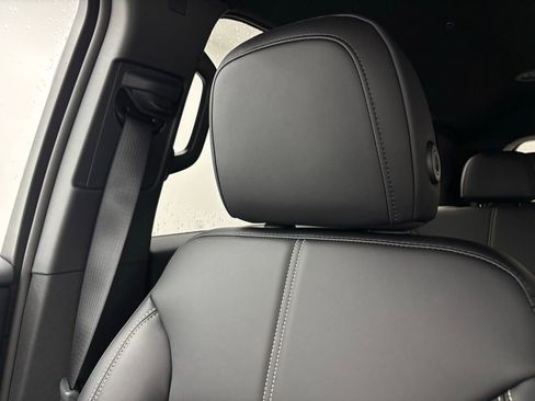 New 2026 GMC Acadia Elevation w/ Elevation Premium Package image 44