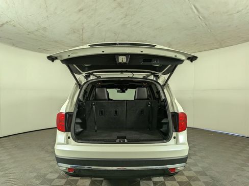 Used 2016 Honda Pilot Elite image 15