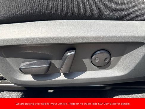 New 2026 Nissan Rogue SV AWD/4WD image 10