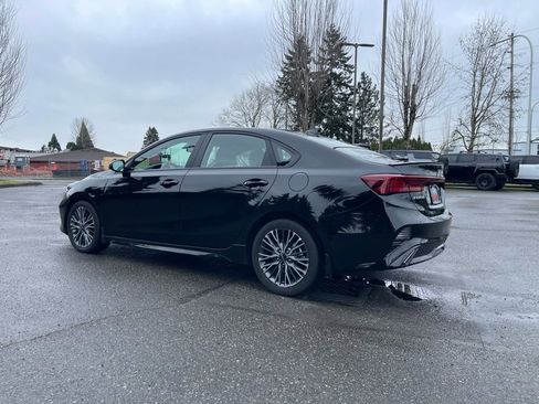 Used 2024 Kia Forte GT-Line w/ GT-Line Premium Package image 2