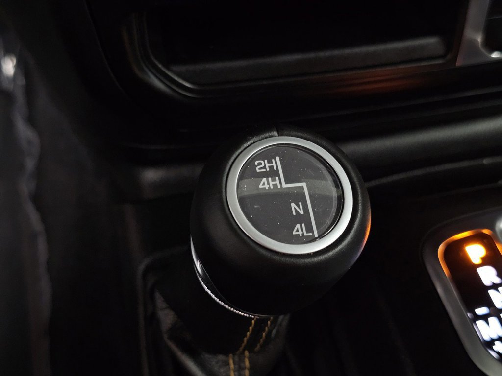 Used 2021 Jeep Wrangler Unlimited Sahara AWD/4WD image 21