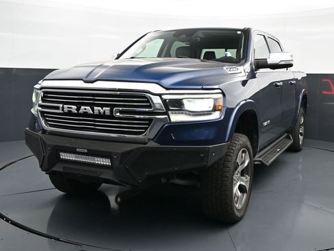 Used 2022 RAM 1500 Laramie AWD/4WD image 3