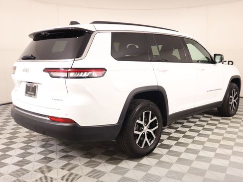 Used 2024 Jeep Grand Cherokee L Limited w/ Luxury Tech Group II image 23