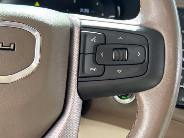 Used 2023 GMC Yukon XL Denali RWD image 26
