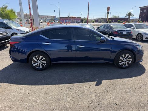 Used 2021 Nissan Altima 2.5 S FWD image 4