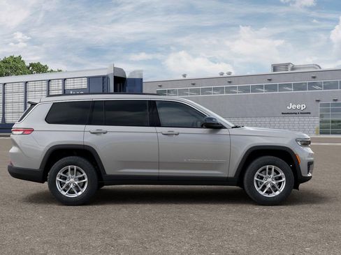 New 2026 Jeep Grand Cherokee L 2WD image 21