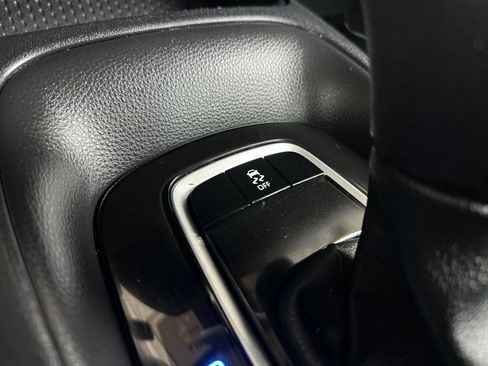 Used 2025 Toyota Corolla LE FWD image 26