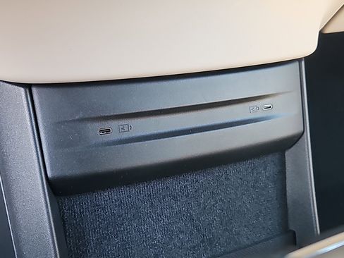 New 2026 Volvo EX90 Ultra image 8