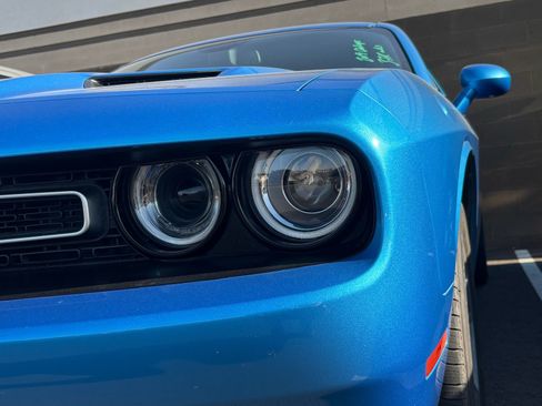 Used 2019 Dodge Challenger SXT RWD image 8