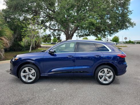 Used 2025 Audi Q5 Premium Plus w/ Premium Plus AWD/4WD image 8