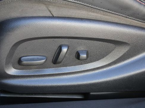 Used 2015 Chevrolet SS image 24