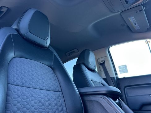 Used 2015 Chevrolet Colorado Z71 image 19