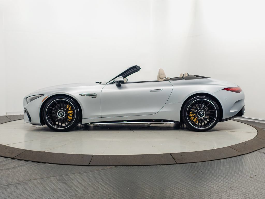 Used 2025 Mercedes-Benz SL 63 AMG 4MATIC image 5