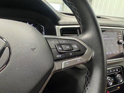 Used 2022 Volkswagen Atlas Cross Sport SE image 20