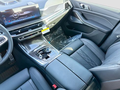 New 2026 BMW X5 M60i w/ Executive Package image 18