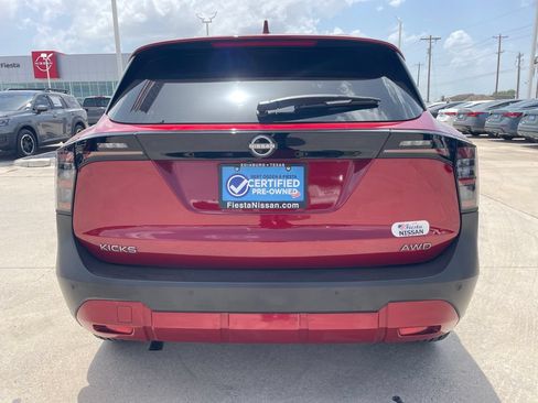 Certified 2025 Nissan Kicks SV AWD/4WD image 4