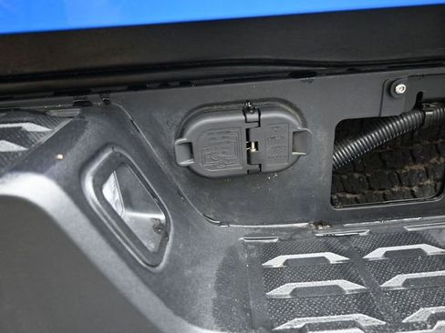 Used 2021 Toyota Tacoma TRD Off-Road image 17