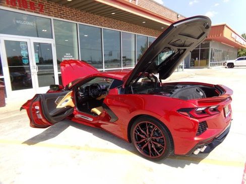 Used 2023 Chevrolet Corvette Stingray Preferred Cpe w/ Body-Color Dual Roof Package RWD image 14