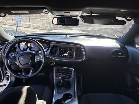 Used 2019 Dodge Challenger R/T w/ Driver Convenience Group image 21