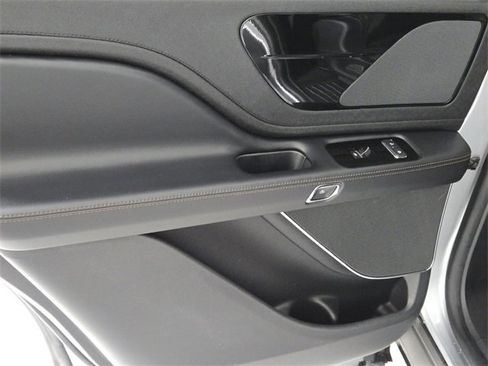 Certified 2023 Lincoln Aviator 2WD w/ Premium Package image 19