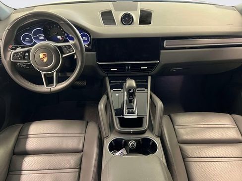 Used 2022 Porsche Cayenne Platinum Edition AWD/4WD image 14