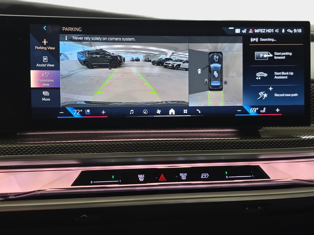 Certified 2023 BMW i7 xDrive60 AWD/4WD image 24