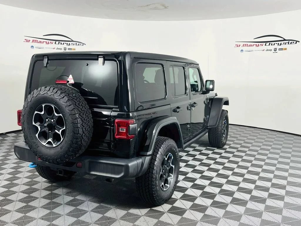 Used 2023 Jeep Wrangler Unlimited Rubicon 4xe w/ Cold Weather Group AWD/4WD image 8