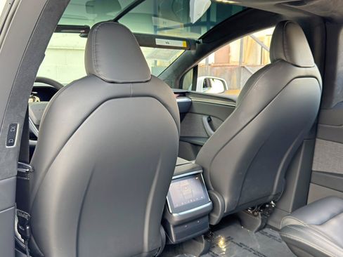 Used 2022 Tesla Model X AWD/4WD image 42