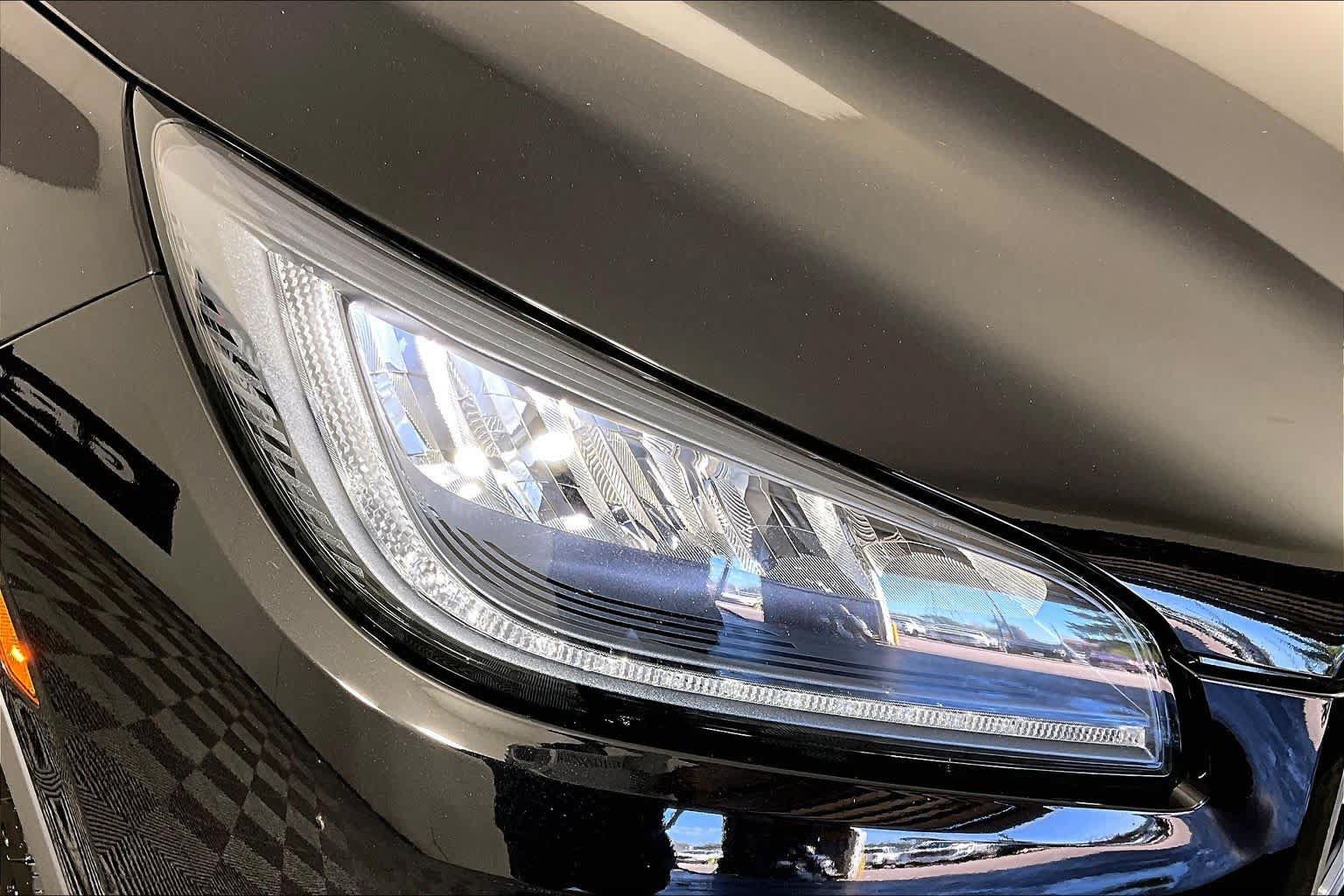 Used 2025 Lincoln Corsair FWD image 27