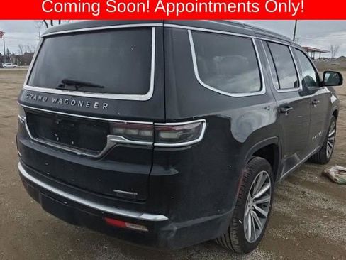 Used 2022 Jeep Grand Wagoneer Series II AWD/4WD image 2