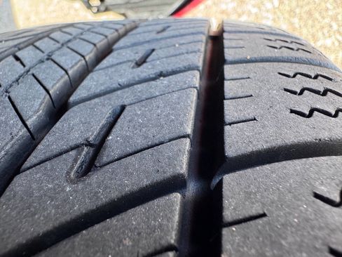 Used 2004 Pontiac Vibe w/ Moon And Tunes Value Package image 8